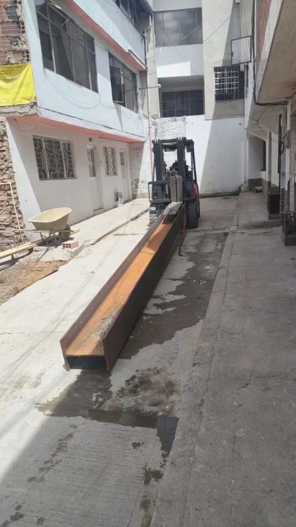 Nosotros | MONTACARGAS MORAN 24-7 SAS